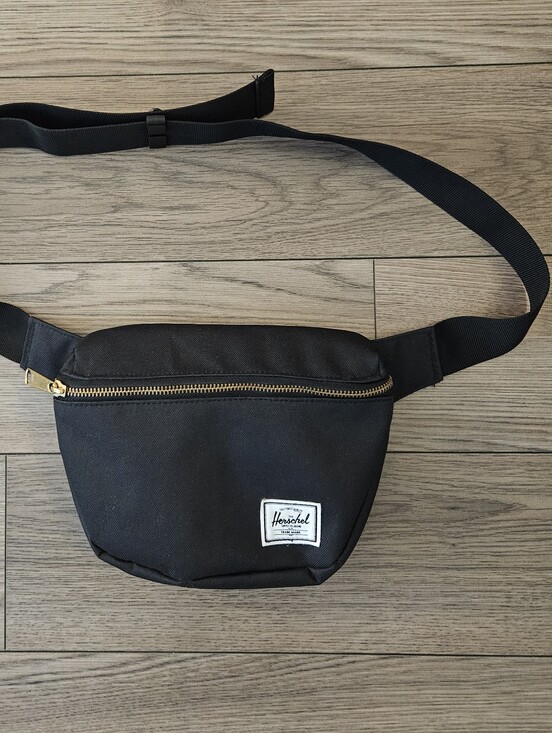 Herschel Supply Company Other - Herschel Supply Company Black Waist Pack - Compact Men’s Fanny Hip Pack